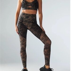 Savage X Fenty NWT Special FX Bra & Leggings Size Large
